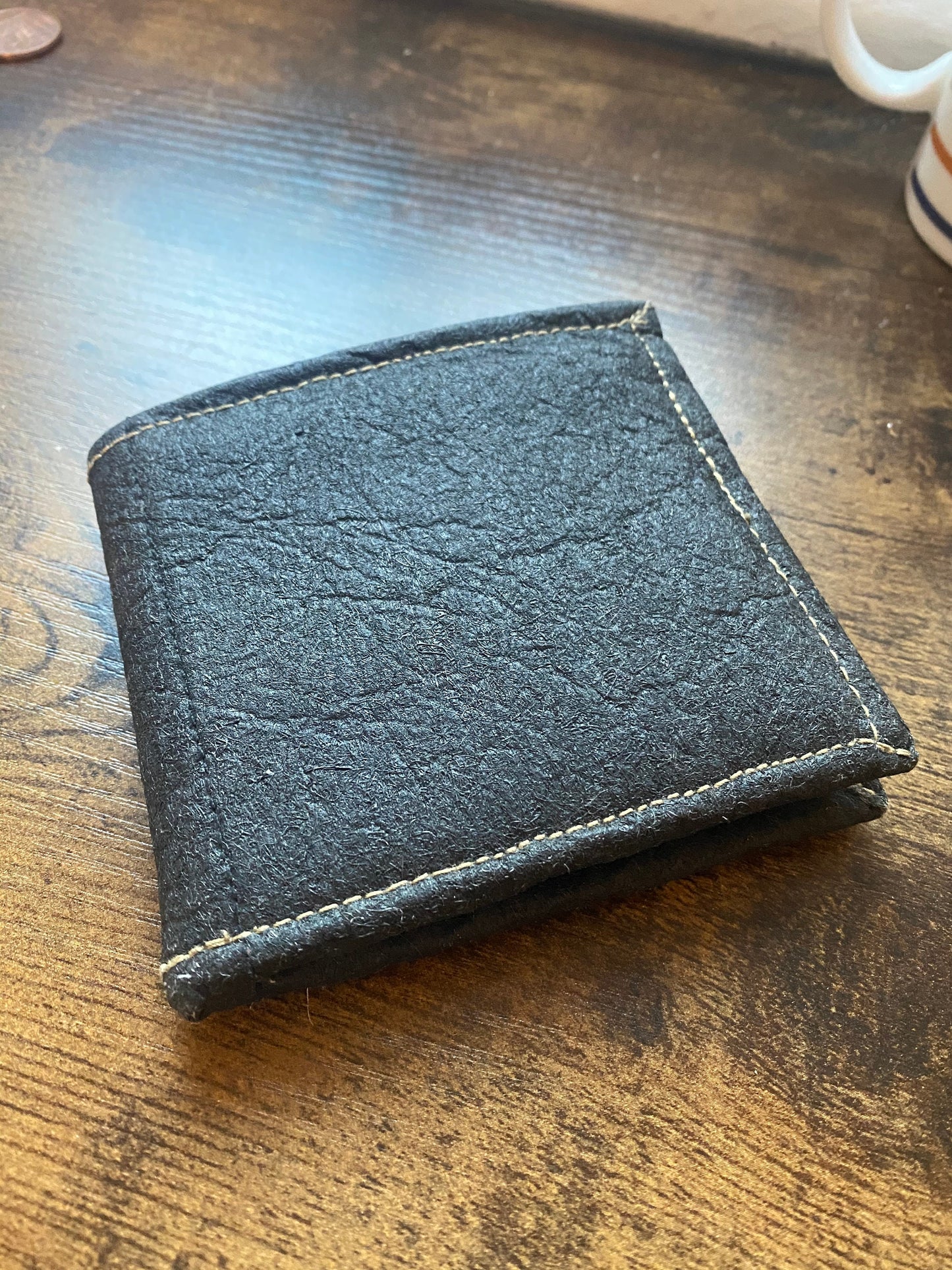 Black Wallet - Pinatex and hemp Vegetarian wallet made out from all natural fibres - Black or Brown - 100% plant fabrics, vegan friendly
