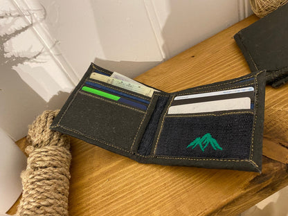 Black Wallet - Pinatex and hemp Vegetarian wallet made out from all natural fibres - Black or Brown - 100% plant fabrics, vegan friendly